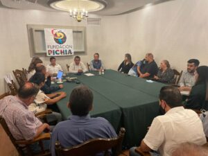 Se reúne Magistrado Luis Villegas con «Fundación Pichia» para exponer Reforma Laboral